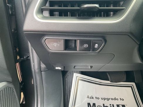 Used 2025 Kia K4 FWD image 19