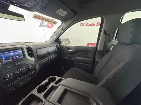 Used 2020 Chevrolet Silverado 1500 Custom w/ Custom Value Package AWD/4WD image 31