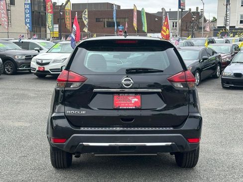 Used 2019 Nissan Rogue S FWD image 5