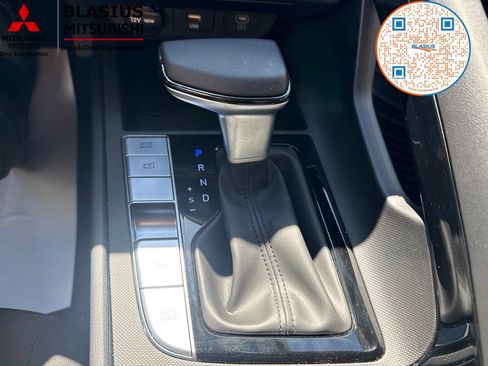 Used 2024 Hyundai Elantra SEL w/ Convenience Package FWD image 37