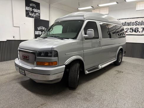 Used 2016 GMC Savana 2500 RWD image 6