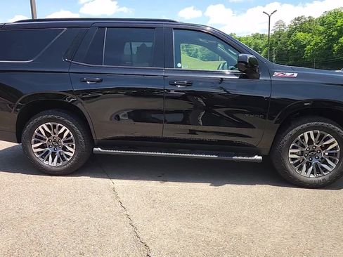 Used 2025 Chevrolet Tahoe Z71 AWD/4WD image 8