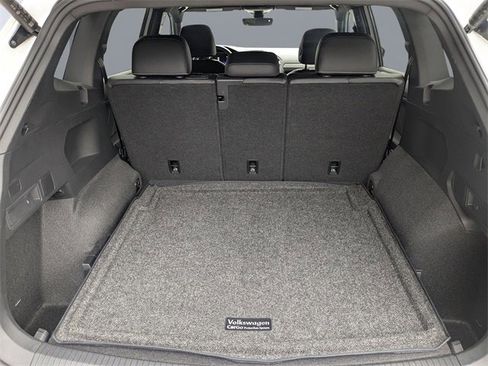 Certified 2024 Volkswagen Tiguan SE R-Line image 14
