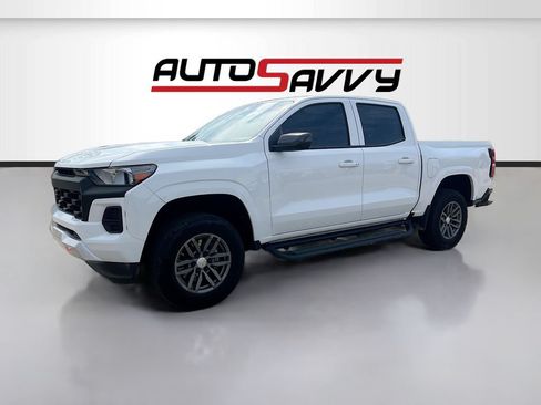 Used 2025 Chevrolet Colorado LT RWD image 3