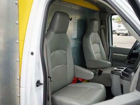 Used 2024 Ford E-350 and Econoline 350 Super Duty w/ Driver's Safety Package RWD image 24