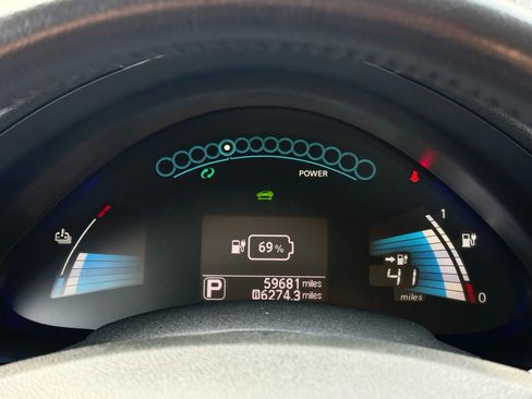 Used 2015 Nissan Leaf S w/ Charge Package image 29
