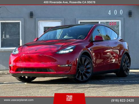 Used 2023 Tesla Model Y Long Range image 1