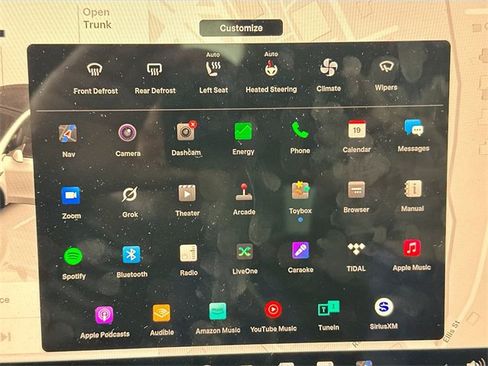 Used 2022 Tesla Model Y Long Range image 13