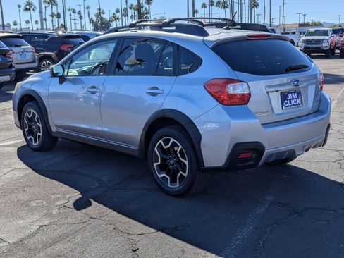 Used 2017 Subaru Crosstrek 2.0i Premium image 4