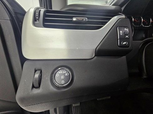 Used 2018 GMC Yukon SLT image 15