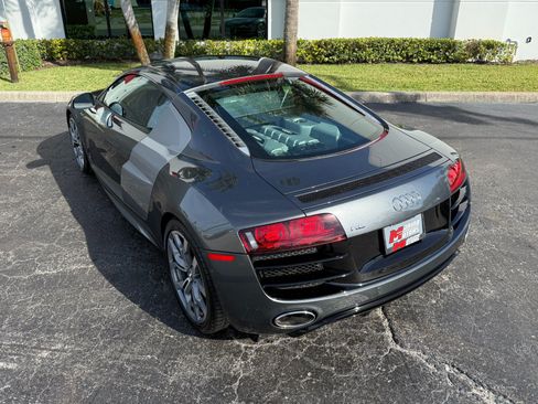 Used 2010 Audi R8 V10 AWD/4WD image 14