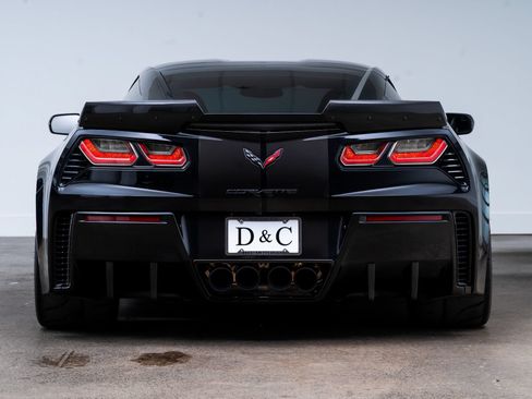 Used 2019 Chevrolet Corvette Z06 RWD image 6