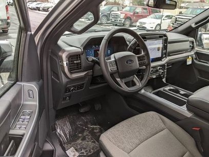 New 2025 Ford F150 XLT w/ Equipment Group 302A MID