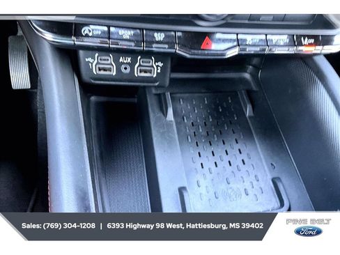 Used 2025 Dodge Durango GT AWD/4WD image 24