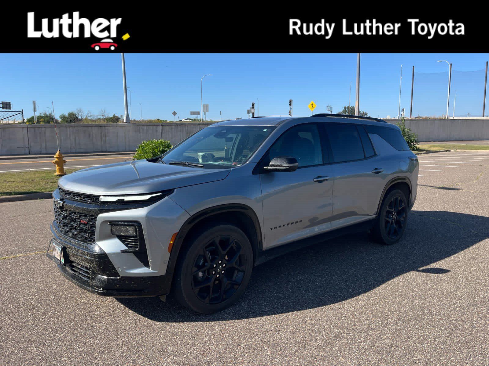 Used 2024 Chevrolet Traverse RS w/ LPO, Floor Liner Package AWD/4WD image 1