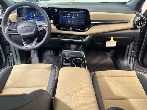 New 2026 Chevrolet Equinox ACTIV w/ LPO, Floor Liner Package AWD/4WD image 13