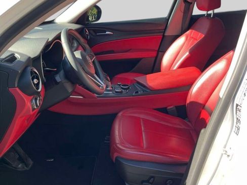 Used 2019 Alfa Romeo Stelvio Sprint w/ Nero Edizione image 2