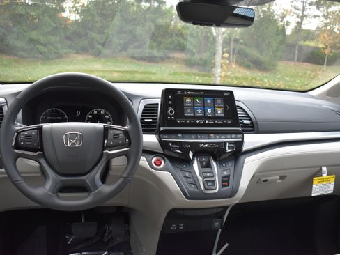 New 2026 Honda Odyssey Elite image 16