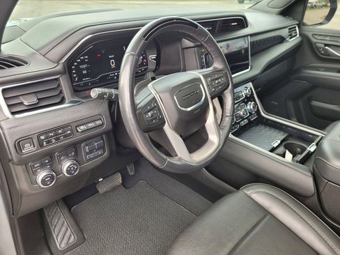 Used 2023 GMC Yukon XL Denali w/ Denali Reserve Package AWD/4WD image 16