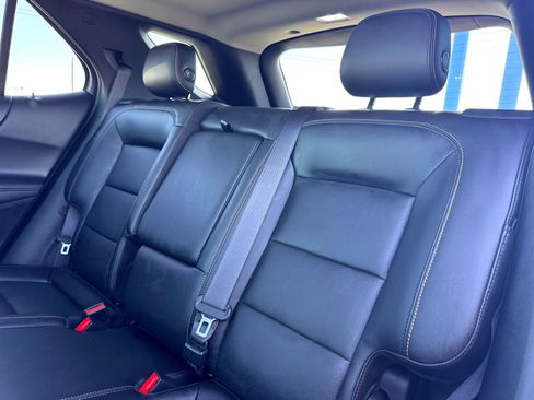 Used 2019 Chevrolet Equinox Premier image 18