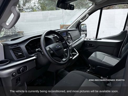 Used 2025 Ford Transit 250 Low Roof w/ Exterior Upgrade Package RWD image 9