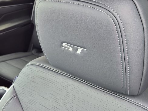 New 2026 Buick Enclave Sport Touring w/ Power Package image 18