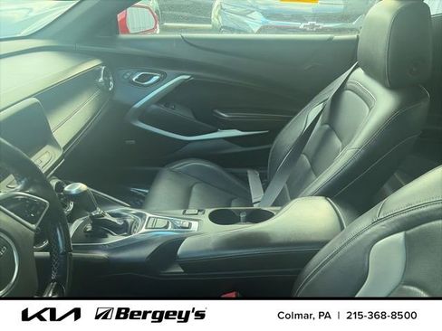 Used 2017 Chevrolet Camaro LT image 9