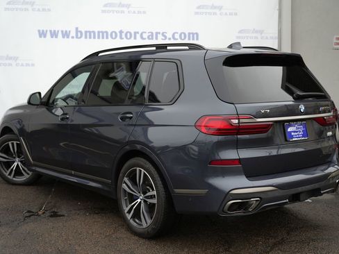 Used 2022 BMW X7 M50i w/ Dynamic Handling Package image 4