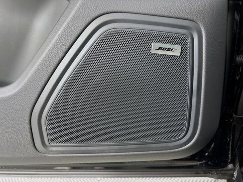 Certified 2026 Porsche Macan AWD/4WD image 21