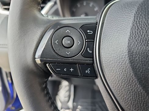 Used 2024 Toyota Corolla Cross AWD Hybrid w/ Moonroof Package image 11