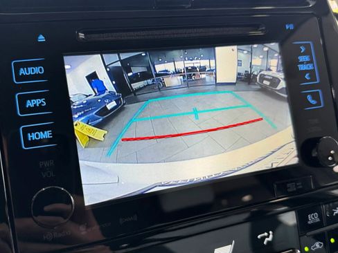 Used 2016 Toyota Prius Four Touring FWD image 21