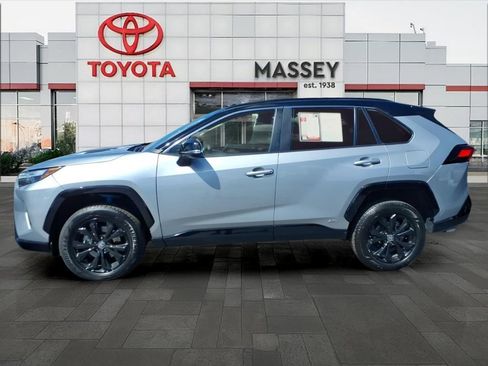 Used 2023 Toyota RAV4 XSE AWD/4WD image 6