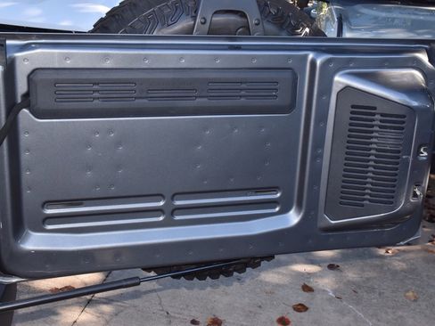 Used 2023 Ford Bronco Wildtrak image 47