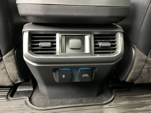 Used 2023 Ford F150 Lariat w/ Max Trailer Tow Package image 17