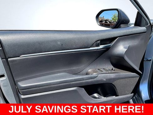 Used 2022 Toyota Camry SE FWD image 25