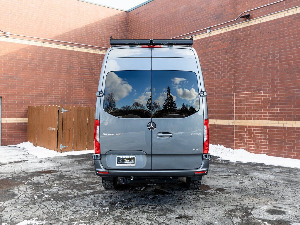 Used 2025 Mercedes-Benz Sprinter 2500 image 19