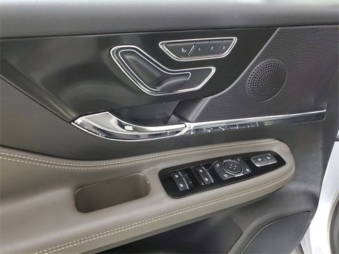 Used 2024 Lincoln Corsair FWD image 19