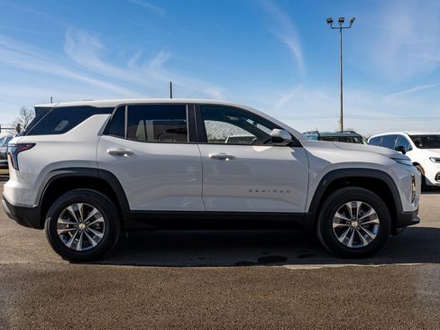 New 2026 Chevrolet Equinox LT w/ Convenience Package II image 7