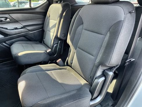 Used 2023 Chevrolet Traverse LT AWD/4WD image 24