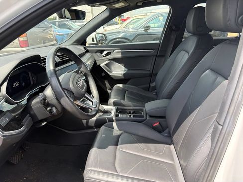 Used 2025 Audi Q3 2.0T Premium AWD/4WD image 2