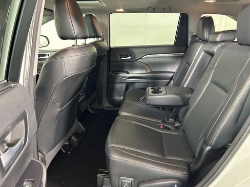 Used 2017 Toyota Highlander Limited w/ Protection Package #3 AWD/4WD image 25