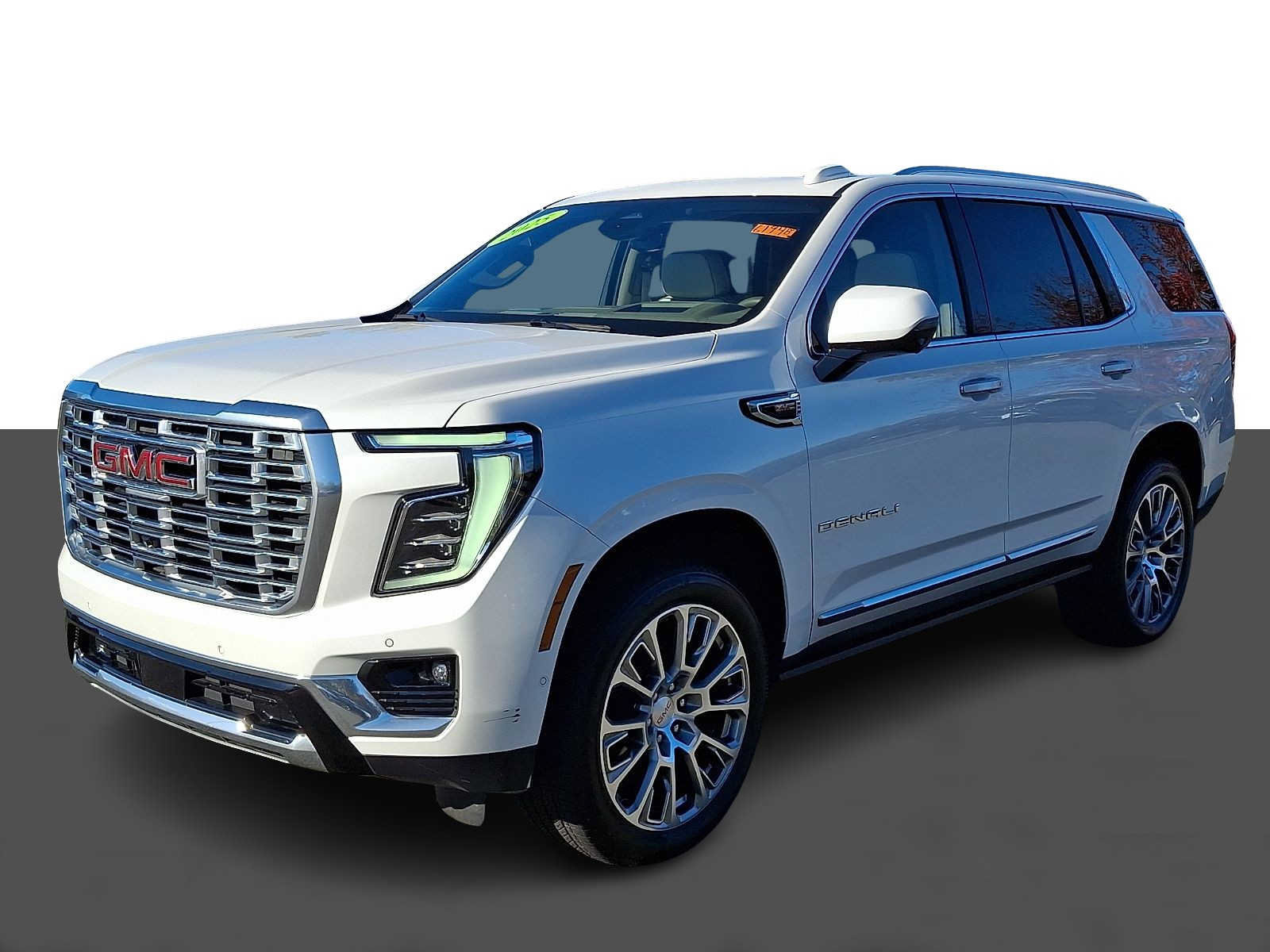 Used 2025 GMC Yukon Denali w/ Denali Reserve Package AWD/4WD image 3
