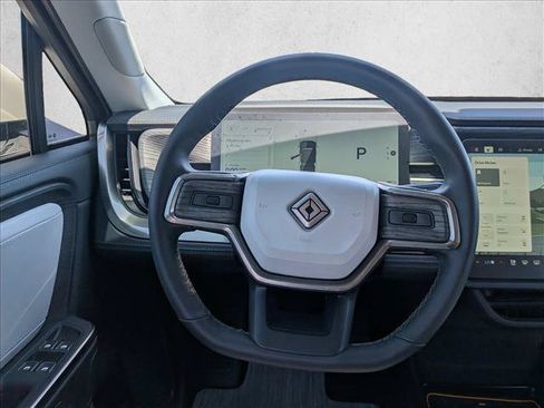Used 2025 Rivian R1S Adventure AWD/4WD image 14