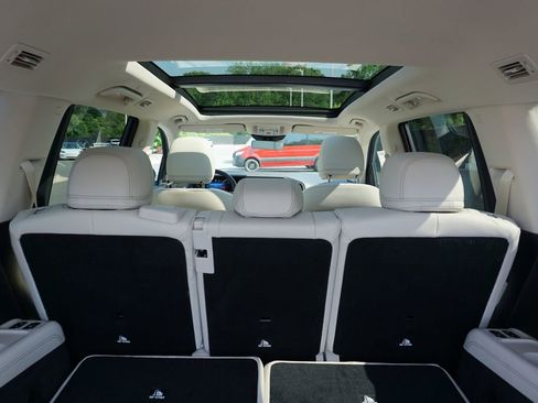 New 2026 Mercedes-Benz GLS 450 4MATIC image 48