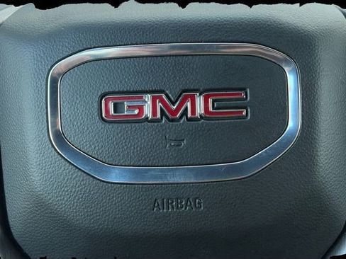 Used 2023 GMC Sierra 2500 AT4 w/ AT4 Preferred Package image 7