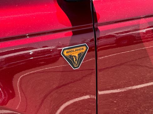 New 2025 Ford Bronco Badlands w/ Sasquatch Package AWD/4WD image 24