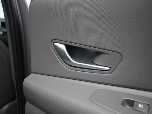 Used 2024 Hyundai Elantra SEL FWD image 44