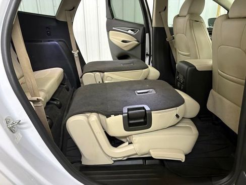 Used 2020 Buick Enclave Essence w/ Sound and Sites Package FWD image 16