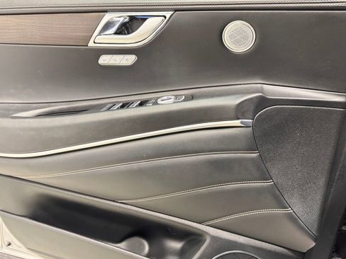 Used 2024 Genesis GV80 2.5T image 18