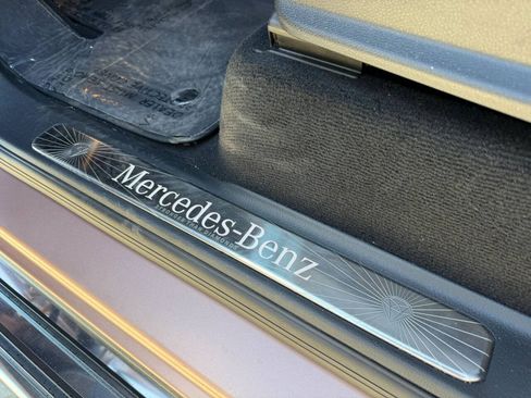 Used 2024 Mercedes-Benz G 550 image 36